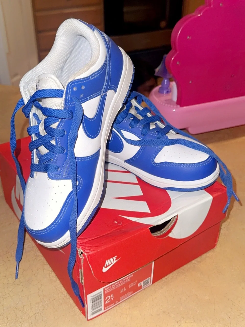 Nike White and Blue Low-Top Sneakers